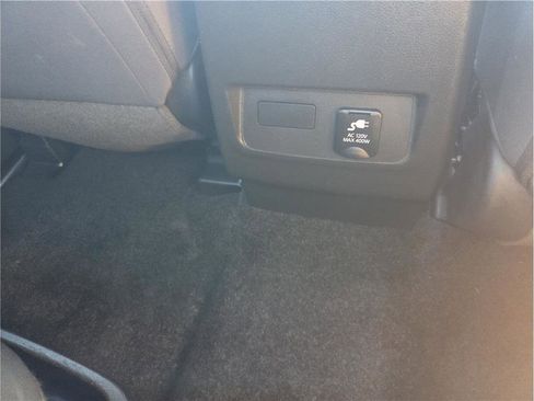 Used 2024 Nissan Frontier S w/ S Utility Package image 27