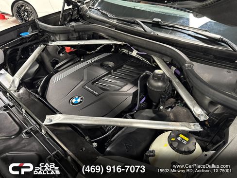 Used 2022 BMW X7 xDrive40i w/ M Sport Package AWD/4WD image 45