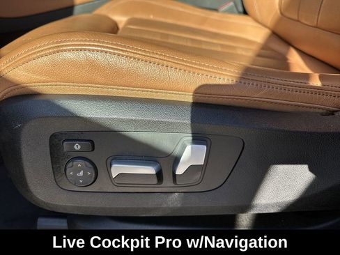 Used 2022 BMW X5 xDrive40i w/ Premium Package image 17