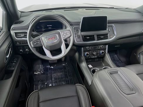 Certified 2024 GMC Yukon SLT w/ LPO, Floor Liner Package AWD/4WD image 22