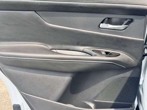 Certified 2025 Nissan Murano SL image 23