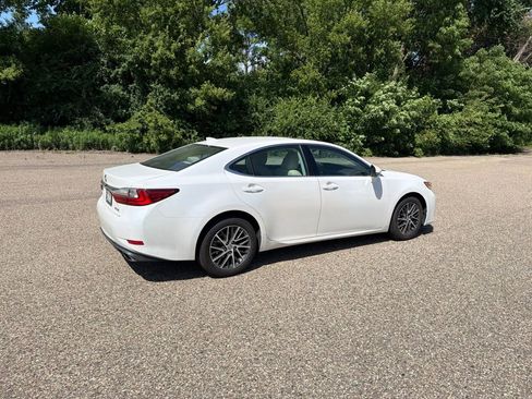 Used 2017 Lexus ES 350 w/ Premium Package FWD image 24