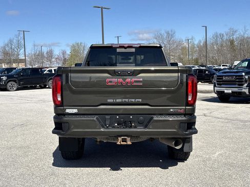 Used 2022 GMC Sierra 2500 AT4 w/ AT4 Preferred Package AWD/4WD image 10