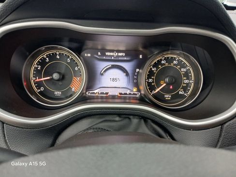 Used 2014 Jeep Cherokee Limited w/ Luxury Group FWD image 28