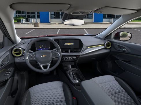 New 2026 Chevrolet Trax LT FWD image 15