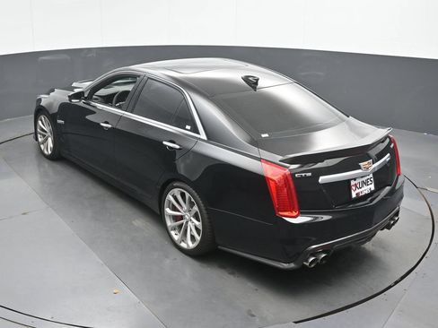 Used 2018 Cadillac CTS V w/ Carbon Fibre Package RWD image 42