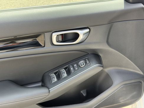 Used 2023 Honda Civic Sport Touring image 8