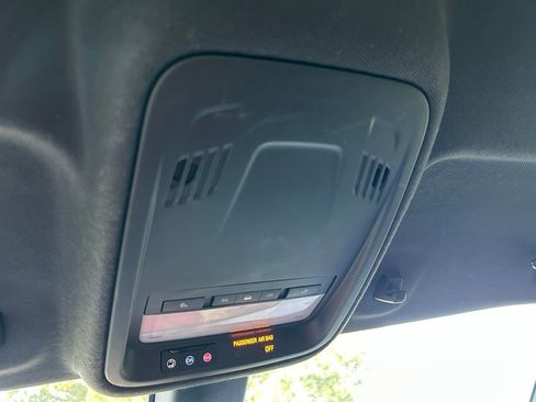 Used 2018 Chevrolet Cruze LT w/ Convenience Package FWD image 31