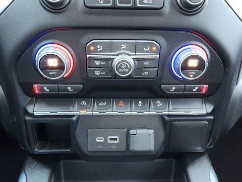 Used 2021 Chevrolet Silverado 1500 RST w/ Z71 Off-Road Package image 20