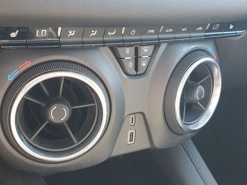 Certified 2021 Chevrolet Blazer LT AWD/4WD image 28