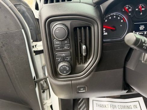Used 2021 Chevrolet Silverado 1500 Custom image 21