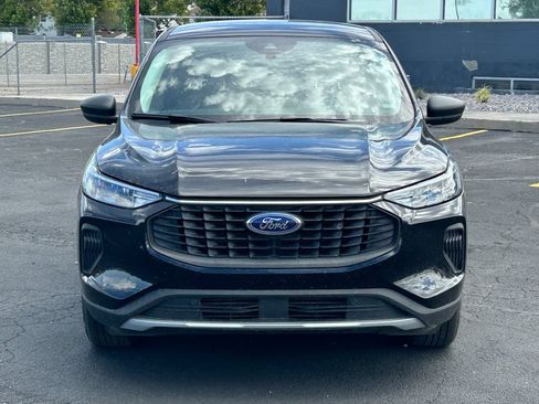 Used 2025 Ford Escape Active AWD/4WD image 9