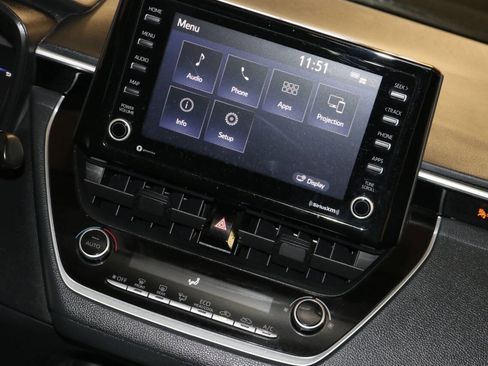 Used 2022 Toyota Corolla LE image 49