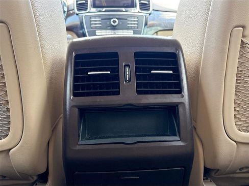 Used 2017 Mercedes-Benz GLE 350 w/ Premium 1 Package image 28