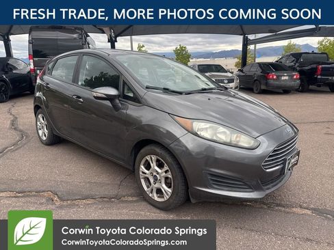 Used 2016 Ford Fiesta SE FWD image 1
