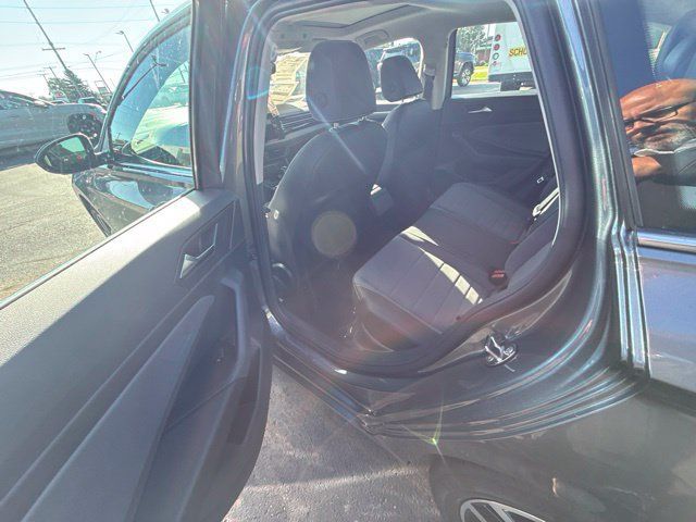 New 2027 Volkswagen Jetta SE FWD image 17