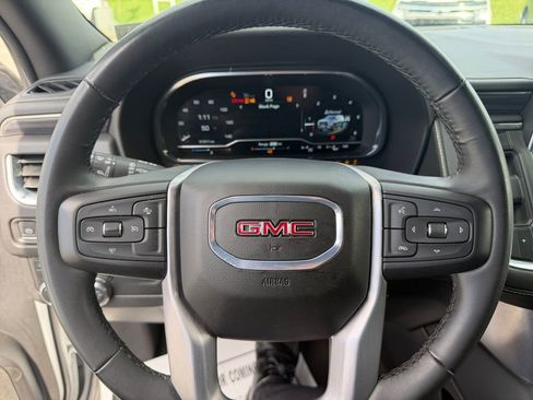 Certified 2024 GMC Yukon SLT AWD/4WD image 15
