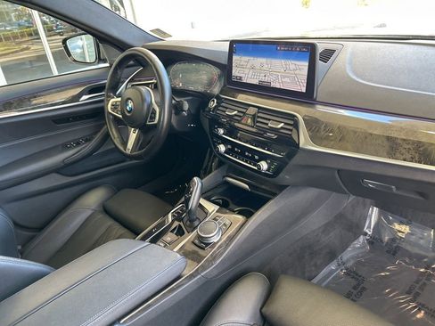 Used 2022 BMW 540i xDrive w/ M Sport Package image 24