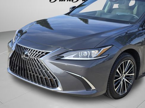 Used 2024 Lexus ES 350 w/ Premium Package FWD image 36