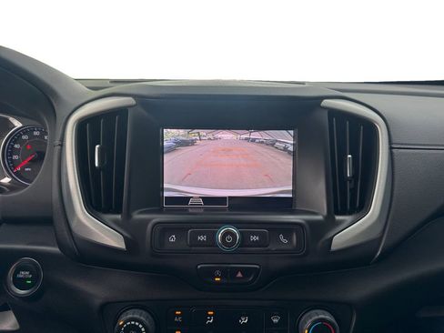 Used 2023 GMC Terrain SLE image 27