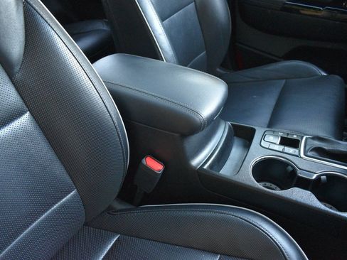 Used 2020 Kia Sportage SX FWD image 28