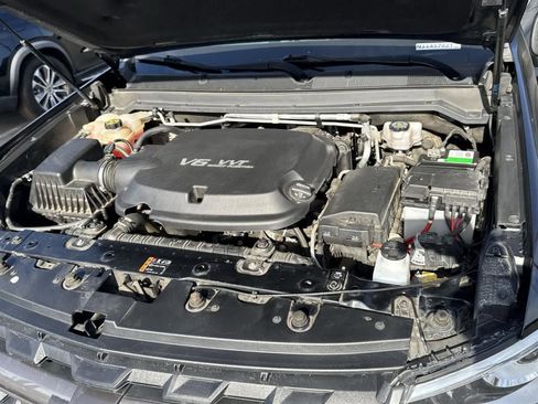 Used 2022 Chevrolet Colorado Z71 image 14