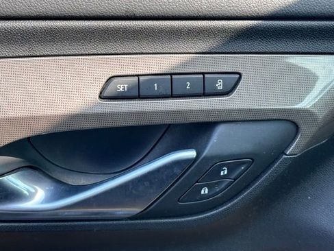 Used 2019 GMC Terrain SLT w/ Preferred Package FWD image 28