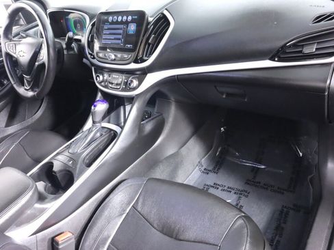 Used 2017 Chevrolet Volt LT w/ Comfort Package FWD image 42