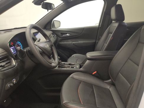 Used 2022 Chevrolet Equinox RS w/ RS Leather Package image 17
