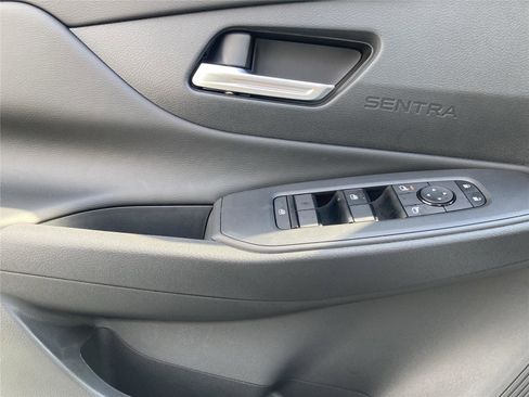 New 2026 Nissan Sentra SV w/ SV Convenience Package FWD image 26