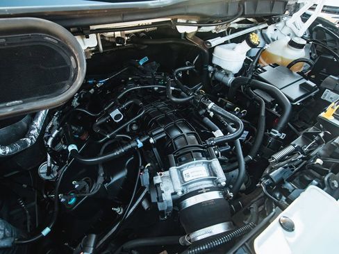 Used 2023 Ford Transit 350 XLT image 23