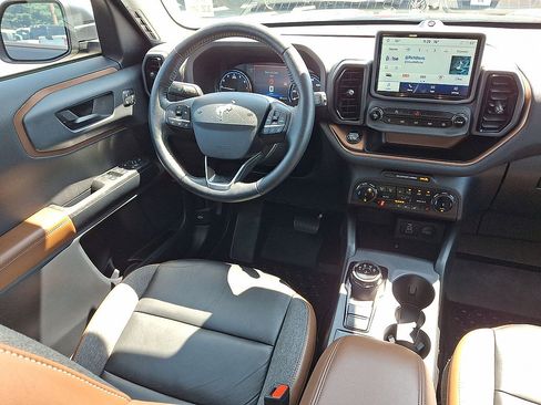 Certified 2023 Ford Bronco Sport Outer Banks w/ Tech Package AWD/4WD image 15