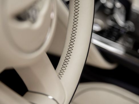 Certified 2023 Bentley Flying Spur V8 AWD/4WD image 25