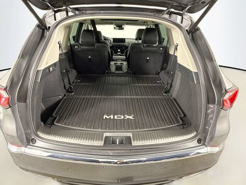 Used 2023 Acura MDX SH-AWD w/ Advance Package image 29