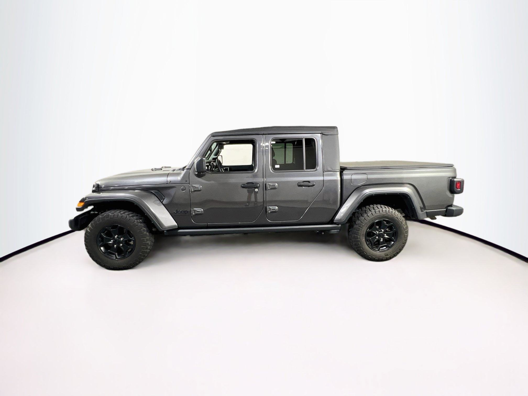 Used 2023 Jeep Gladiator Sport AWD/4WD image 8