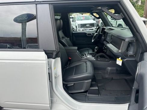 New 2026 Ford Bronco Badlands AWD/4WD image 32