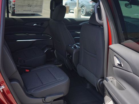 New 2025 Chevrolet Traverse LT w/ Enhanced Driving Package image 29