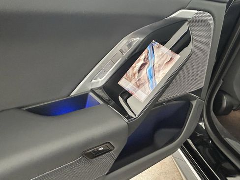 Used 2024 BMW i7 eDrive50 image 35