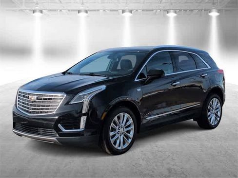 Used 2017 Cadillac XT5 Platinum image 4