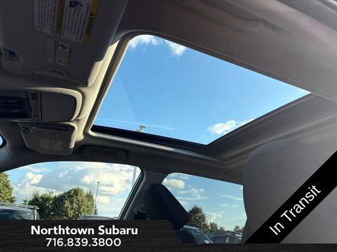 Used 2022 Subaru Forester Premium AWD/4WD image 9