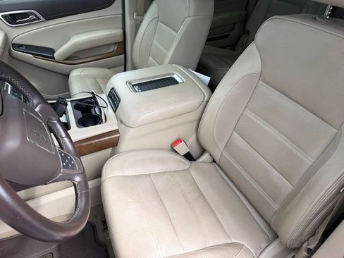 Used 2020 GMC Yukon XL Denali w/ Denali Ultimate Package AWD/4WD image 12