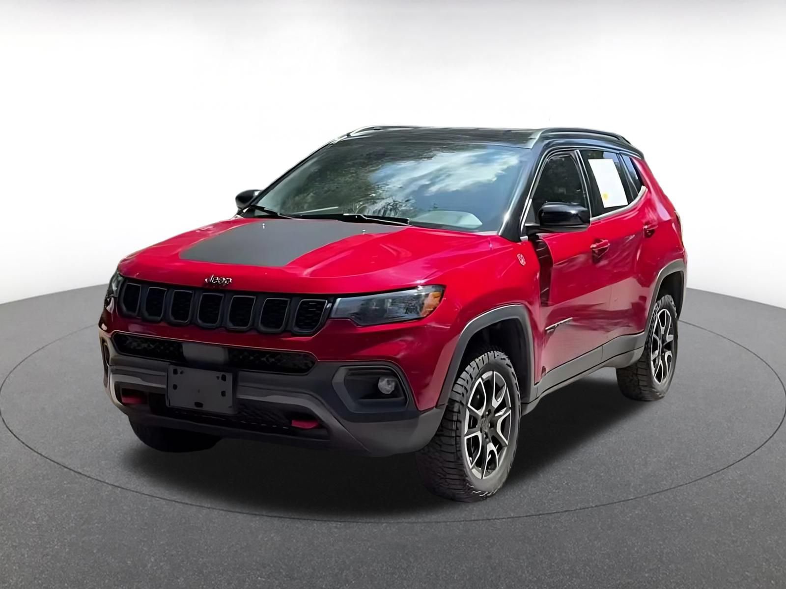 Used 2025 Jeep Compass Trailhawk AWD/4WD image 6