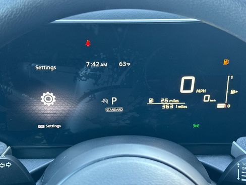 Used 2025 Nissan Kicks SV FWD image 23