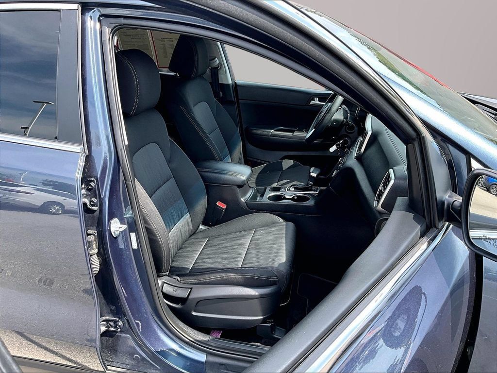 Used 2020 Kia Sportage LX FWD image 8