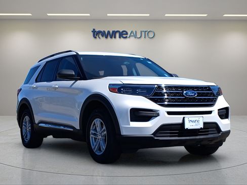 Used 2021 Ford Explorer XLT w/ Class III Trailer Tow Package AWD/4WD image 7