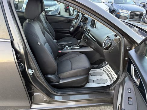 Used 2016 MAZDA MAZDA3 i Sport w/ Preferred Equipment Package FWD image 13