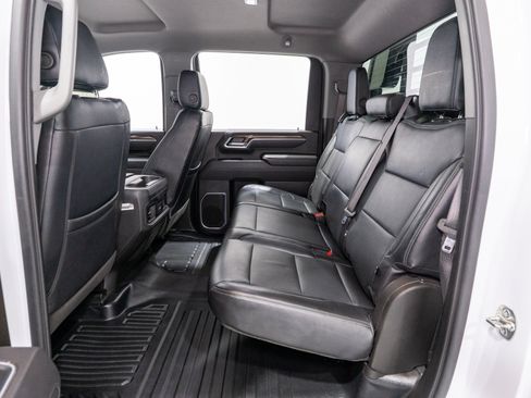 Used 2025 Chevrolet Silverado 3500 LT w/ Convenience Package AWD/4WD image 30