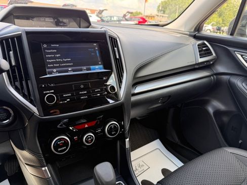 Used 2022 Subaru Forester Premium AWD/4WD image 12