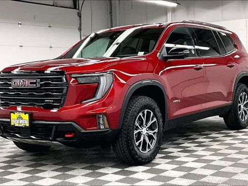 Used 2025 GMC Acadia AT4 w/ Luxury Package image 12