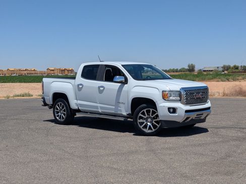 Used 2018 GMC Canyon Denali RWD image 35